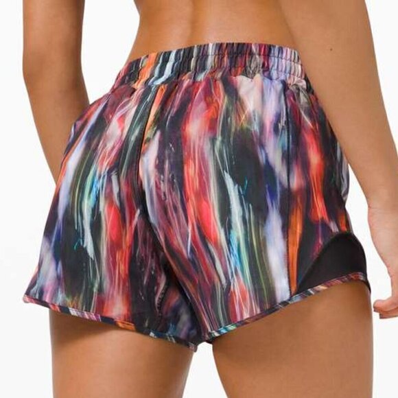Lululemon Hotty Hot Short II *Long 4" - 4 Chroma Fusion Multi/Black - Picture 2 of 6